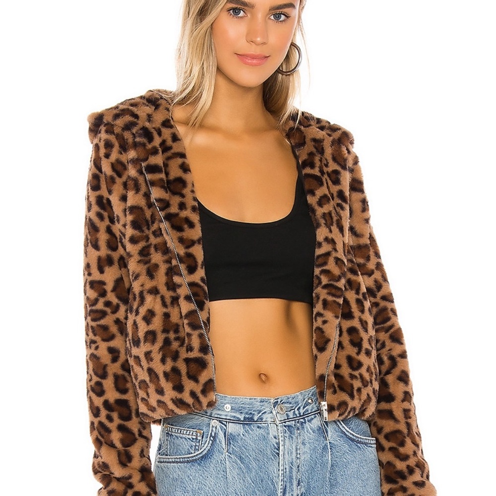 Superdown Natalia faux leopard jacket. Worn 3x. Excellent condition!
